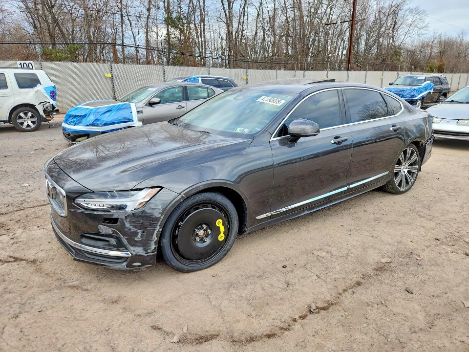 2022 VOLVO S90 — VIN LVY062ML6NP258402