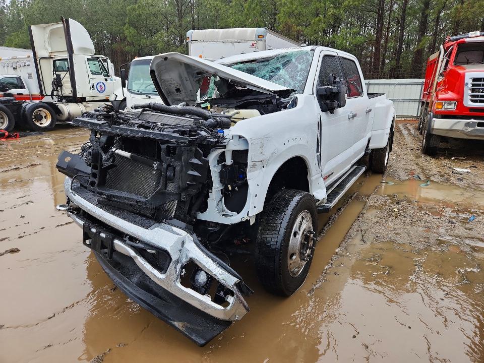 2023 FORD F450 — VIN 1FT8W4DMXPEC13038