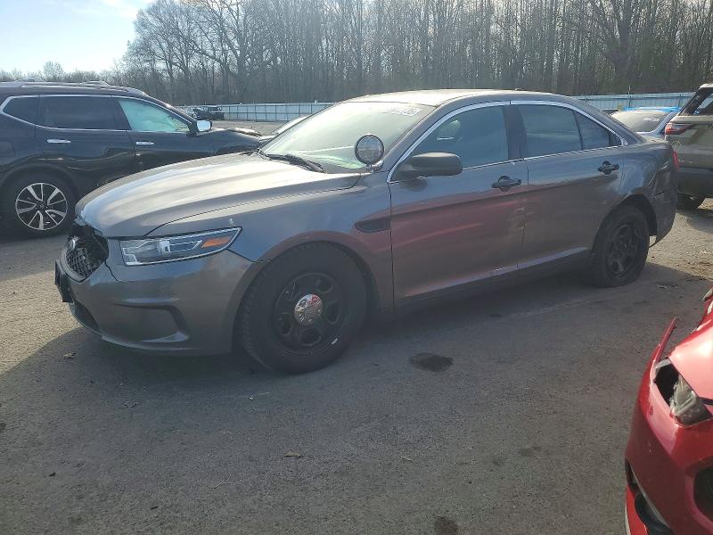 2017 FORD TAURUS POL — VIN 1FAHP2MK3HG143541