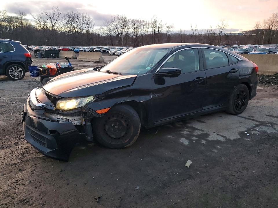 2018 HONDA CIVIC — VIN 2HGFC2F58JH521983