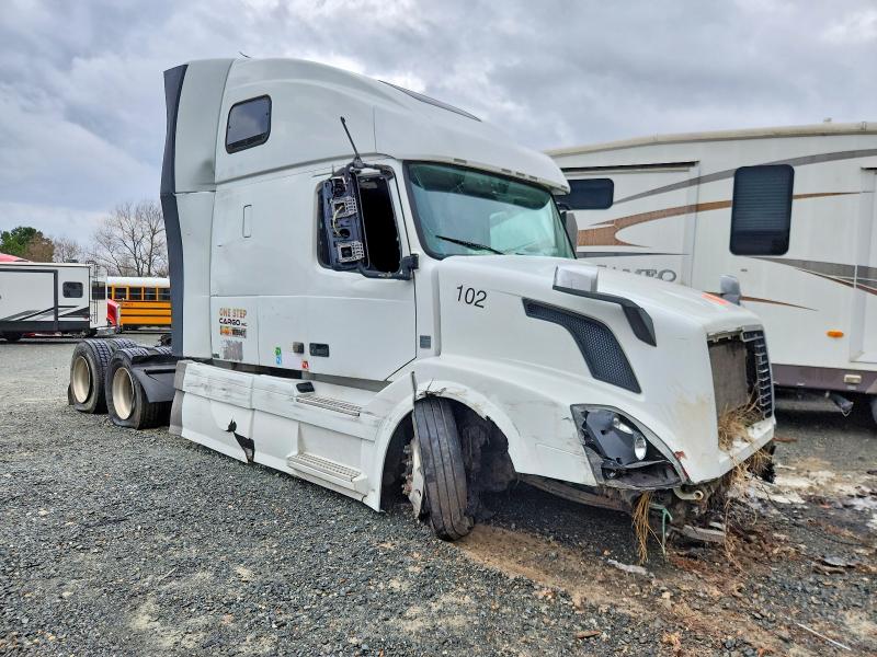 2018 VOLVO VNL — VIN 4V4NC9EHXJN884635