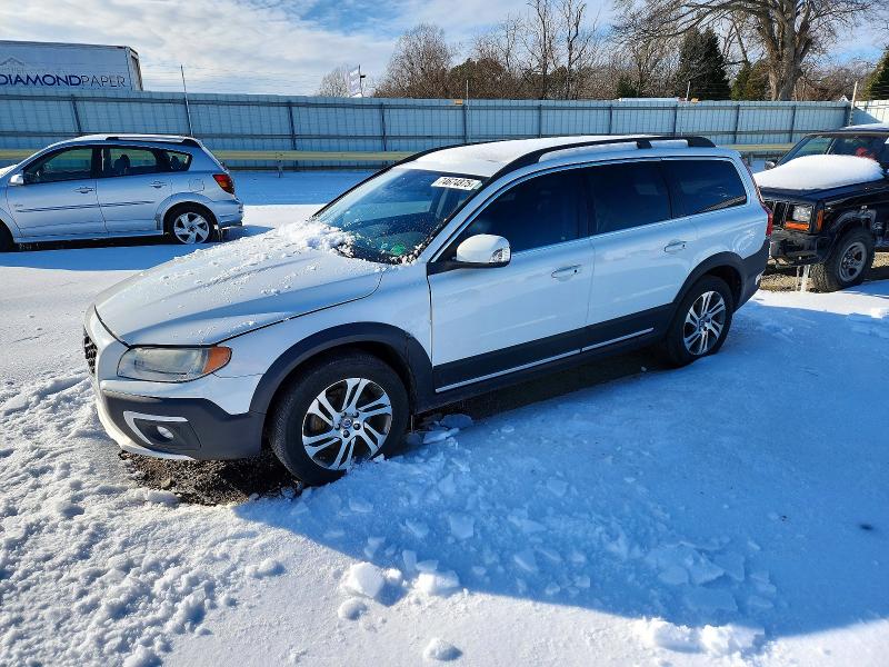 2015 VOLVO XC70 3.2 — VIN YV4952NA6F1202007
