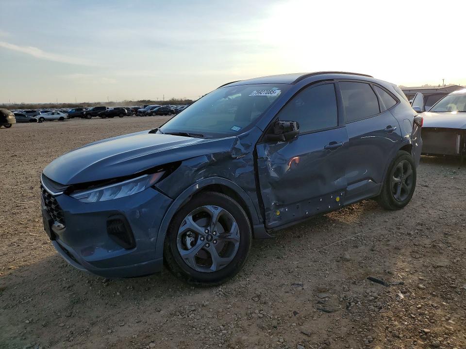 2023 FORD ESCAPE — VIN 1FMCU0MN0PUB45223