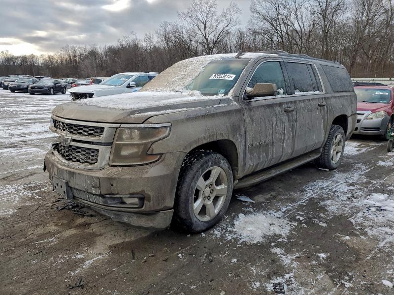 2015 CHEVROLET SUBURBAN — VIN 1GNSKJKC7FR633851