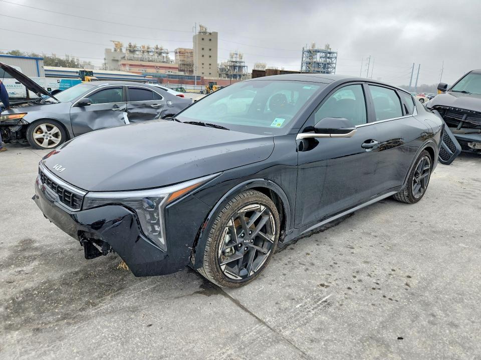2025 KIA K4 — VIN 3KPFW4DE6SE100832