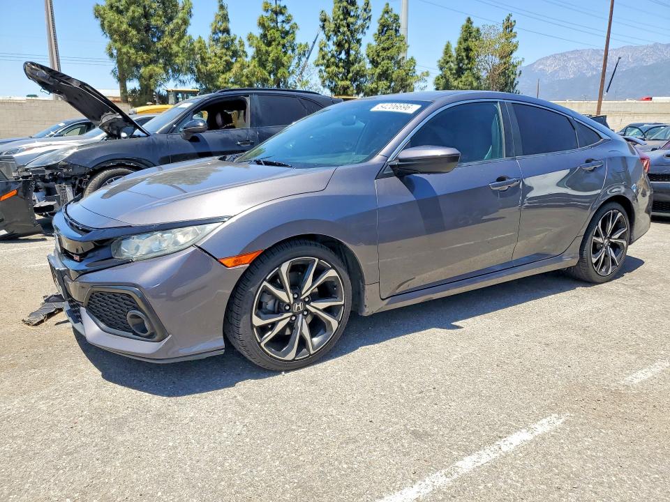 2018 HONDA CIVIC — VIN 2HGFC1E57JH710443
