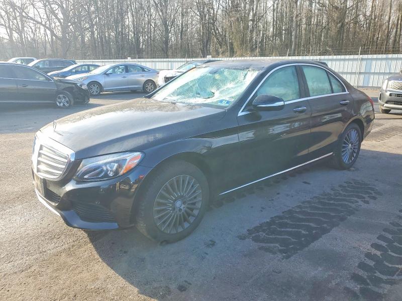 2015 MERCEDES-BENZ C 300 4MAT — VIN 55SWF4KB1FU000998