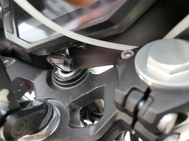ML5EXGG12RDA25977
