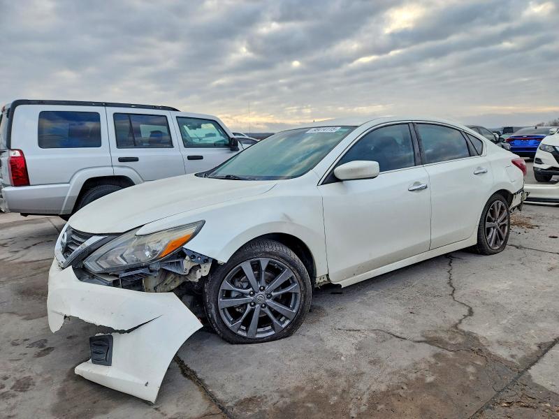 2018 NISSAN ALTIMA SR — VIN 1N4AL3AP4JC239355