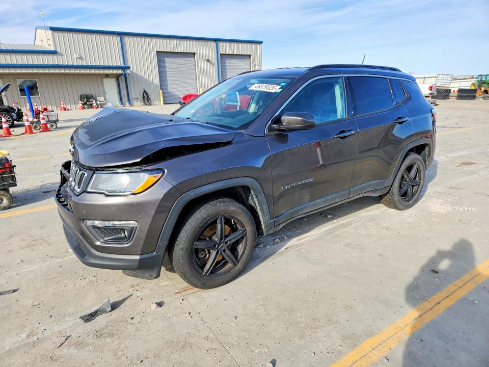 2018 JEEP COMPASS — VIN 3C4NJDBB0JT307102