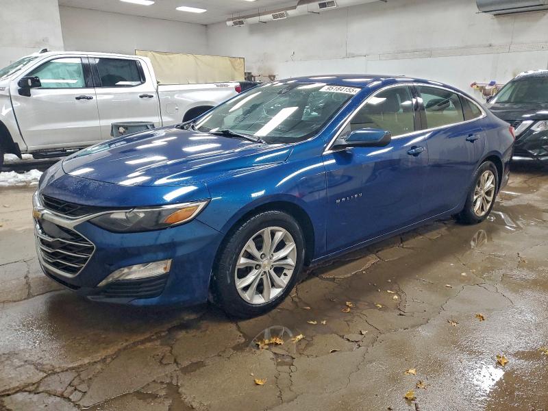 2019 CHEVROLET MALIBU LT — VIN 1G1ZD5ST1KF111584