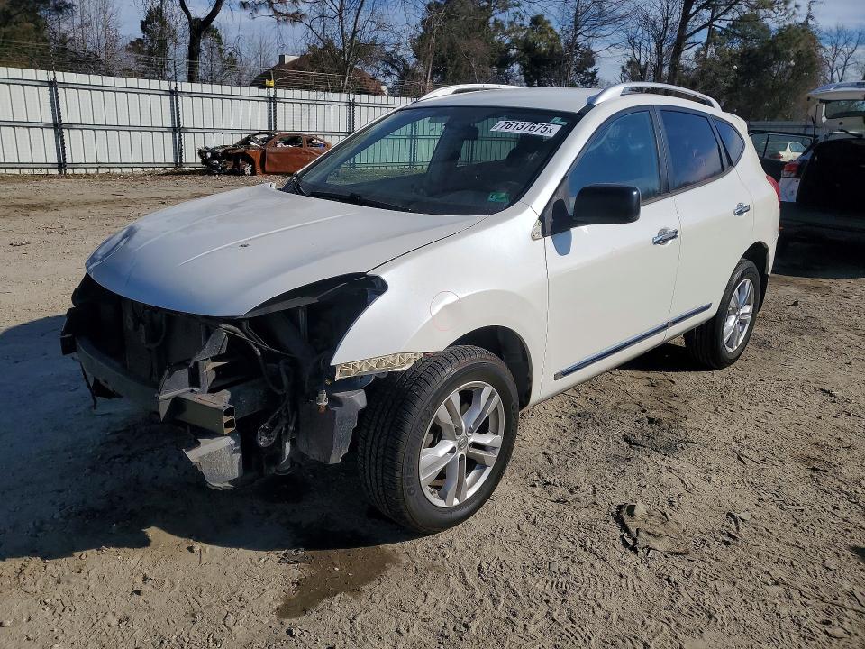 2015 NISSAN ROGUE SELECT — VIN JN8AS5MTXFW159148