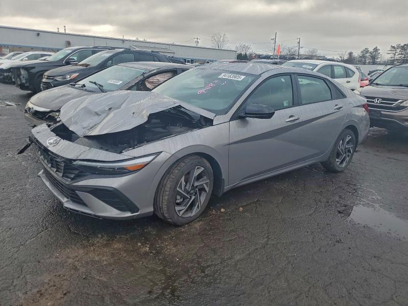 2025 HYUNDAI ELANTRA SE — VIN KMHLM4DG9SU040603
