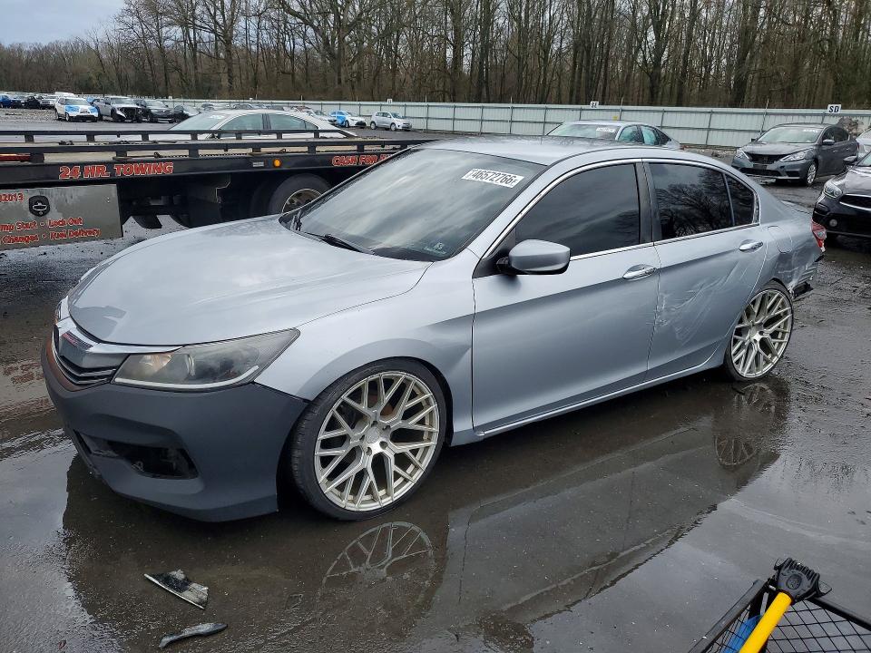 2017 HONDA ACCORD — VIN 1HGCR2F36HA163226