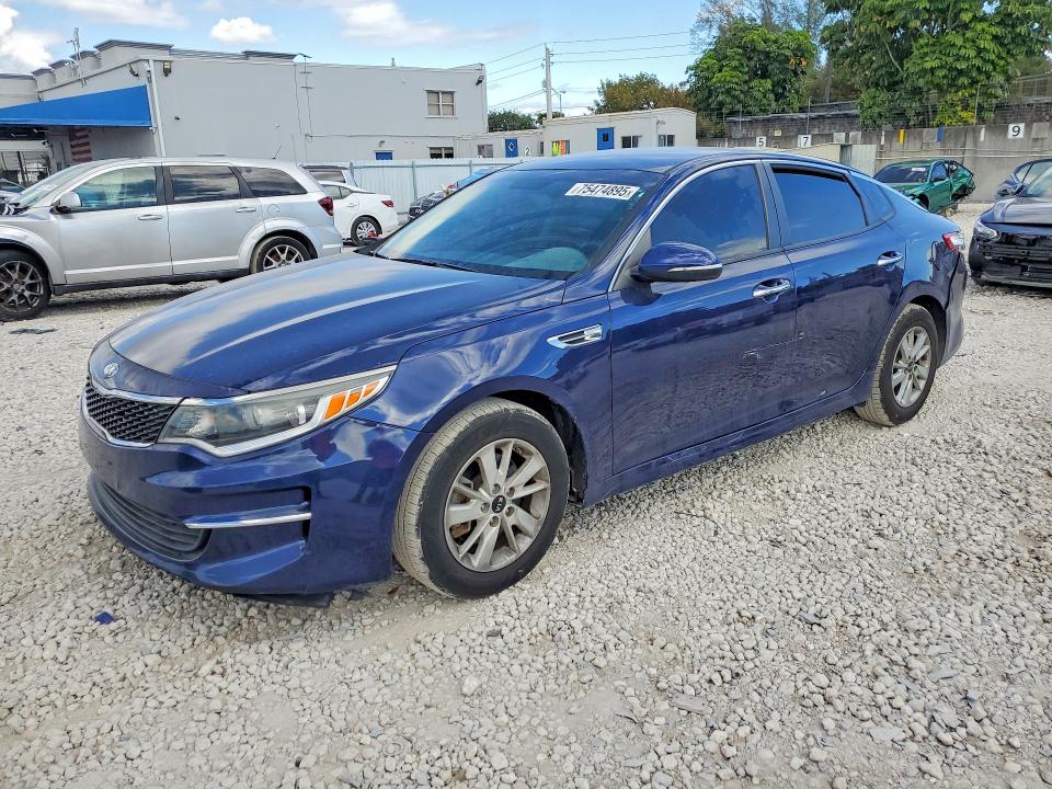 2018 KIA OPTIMA LX — VIN 5XXGT4L39JG224421