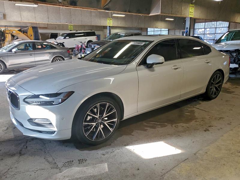 2018 VOLVO S90 T5 MOM — VIN LVY982MK3JP019134