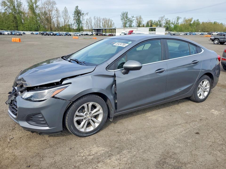 2019 CHEVROLET CRUZE — VIN 1G1BE5SM8K7108120