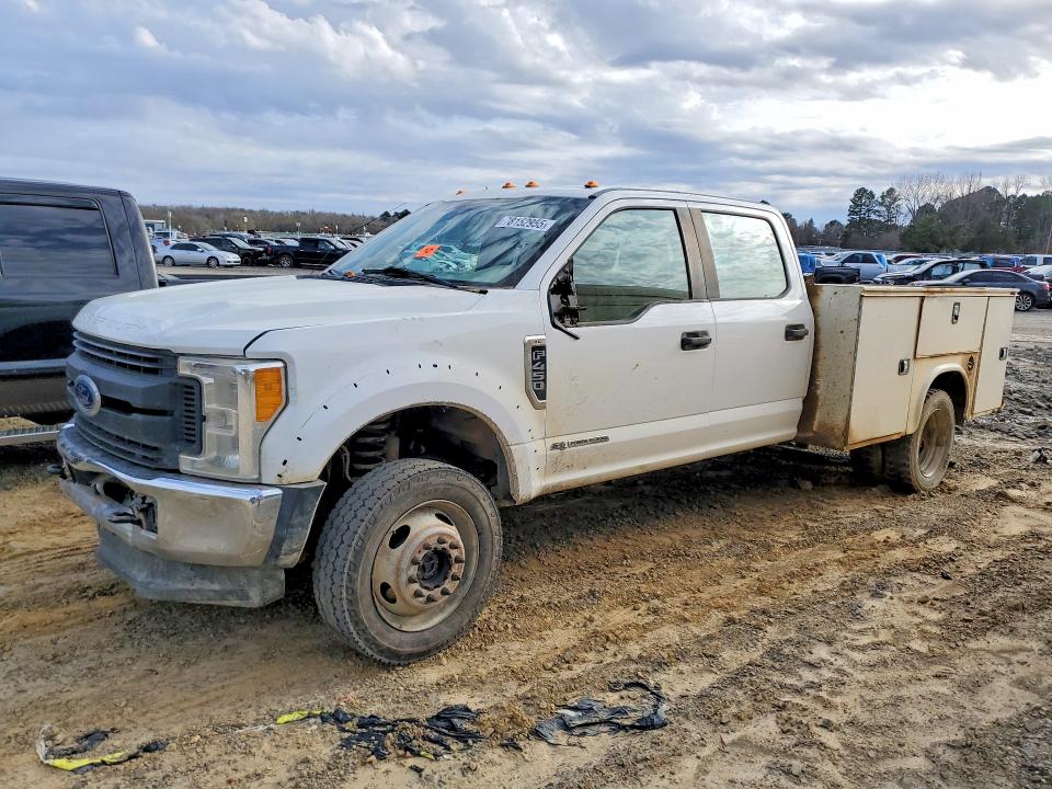 2017 FORD F450 — VIN 1FD0W4HT7HEE53952