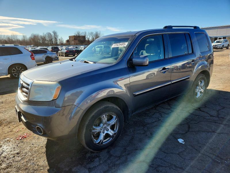 2015 HONDA PILOT — VIN 5FNYF4H40FB029556