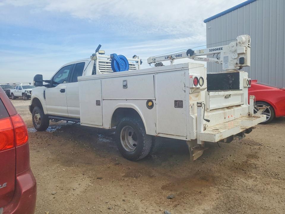 1FD8X3H63JEC27126