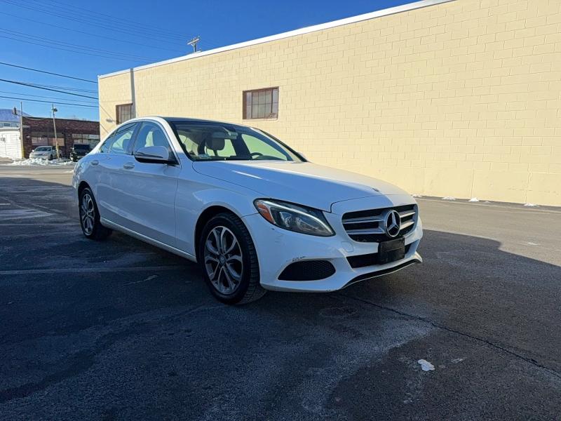 2015 MERCEDES-BENZ C 300 4MAT — VIN 55SWF4KB5FU039867