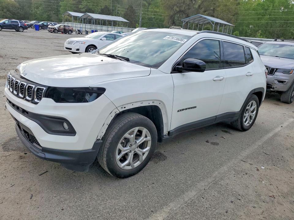 2024 JEEP COMPASS — VIN 3C4NJDBN8RT100981