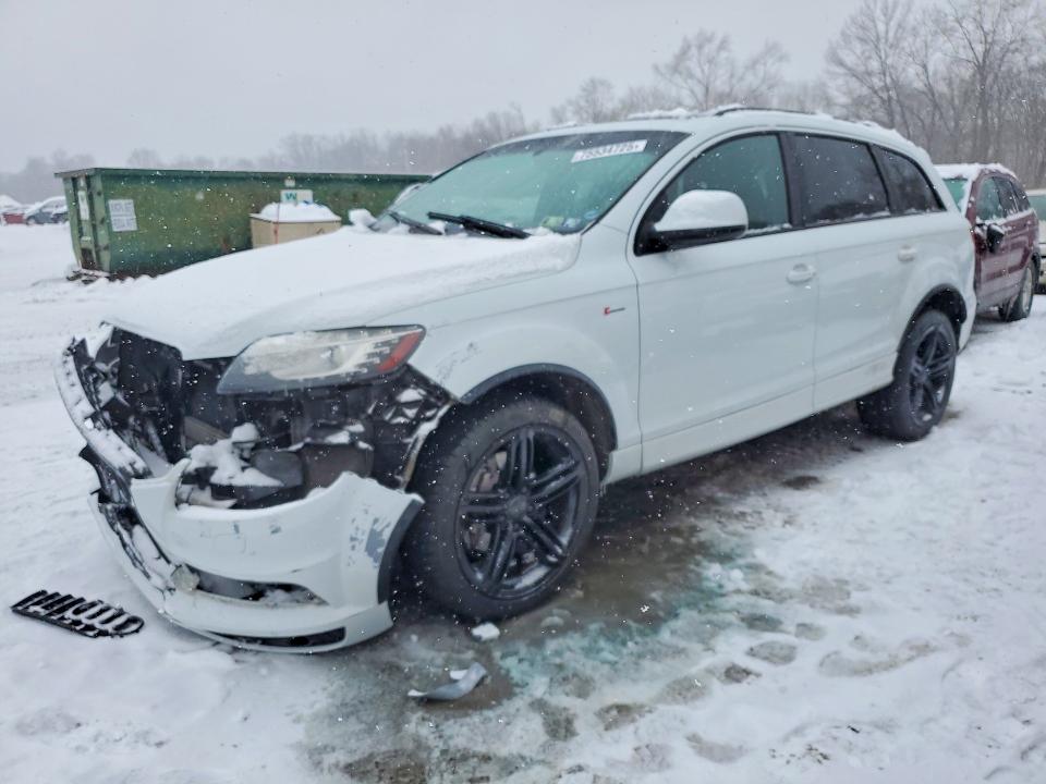 2015 AUDI Q7 — VIN WA1DGAFE3FD026108