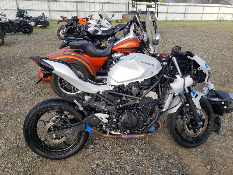 2025 KAWASAKI EX500 — VIN ML5EXGH1XSDA53000