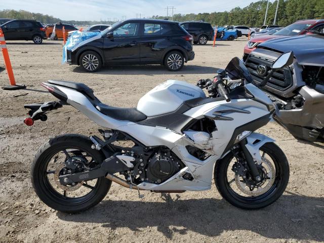 2025 KAWASAKI EX500 — VIN ML5EXGG13SDA71467