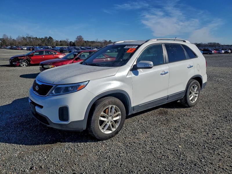 2015 KIA SORENTO LX — VIN 5XYKT4A71FG582633