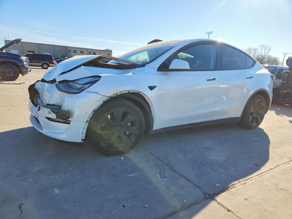 2023 TESLA MODEL Y — VIN 7SAYGDEE1PA073545