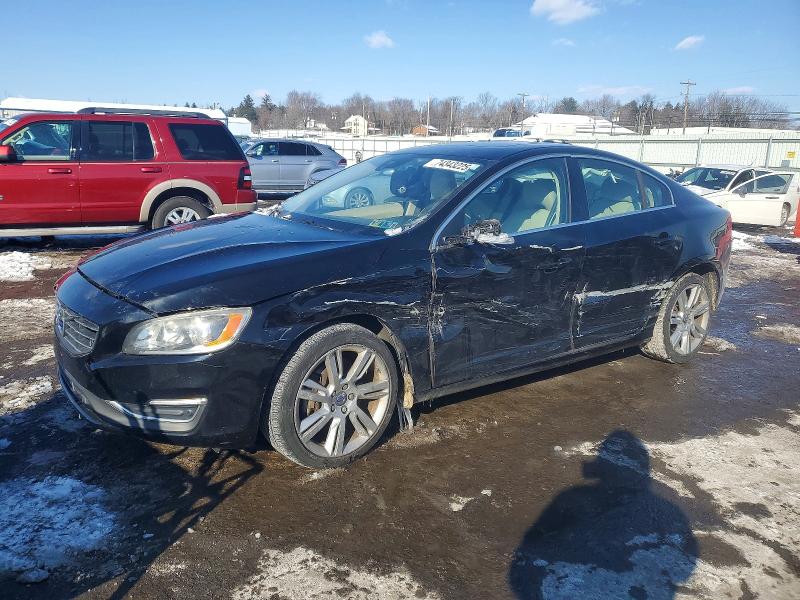 2015 VOLVO S60 PREMIE — VIN YV1612TK7F1343367