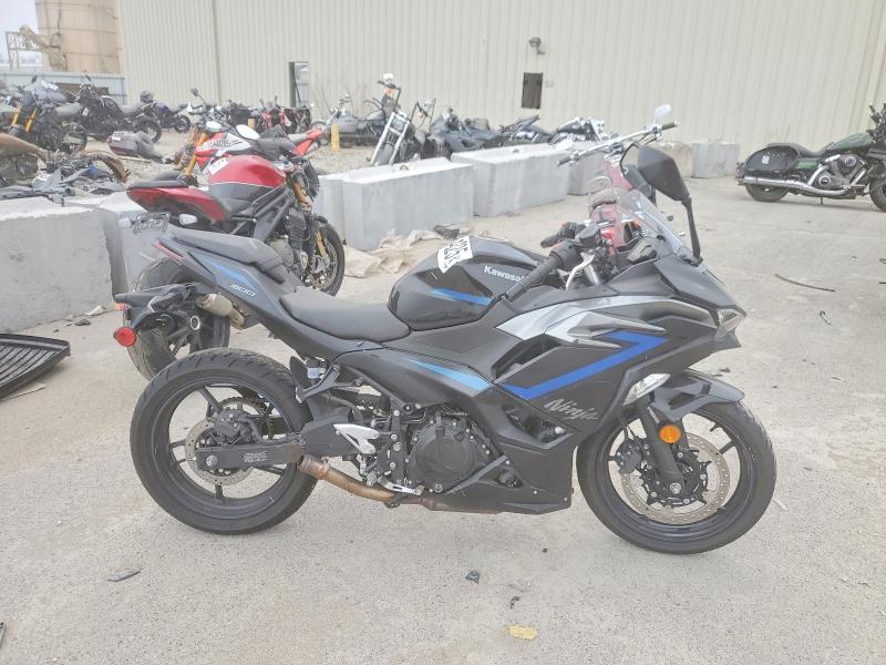 2025 KAWASAKI EX500 — VIN ML5EXGG15SDA63113