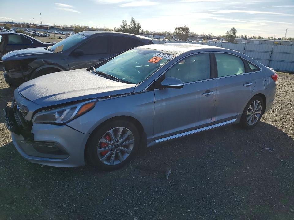 2016 HYUNDAI SONATA — VIN 5NPE34AF2GH381029