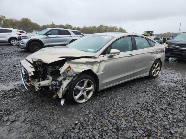 2015 FORD FUSION SE — VIN 3FA6P0H95FR210195