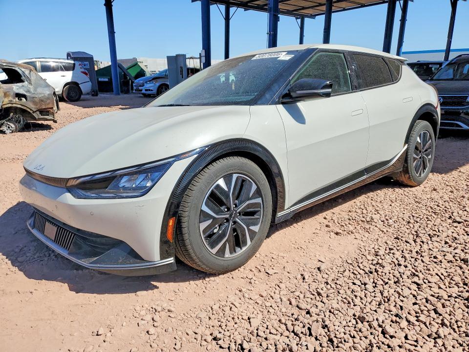 2022 KIA EV6 — VIN KNDC34LA5N5045512