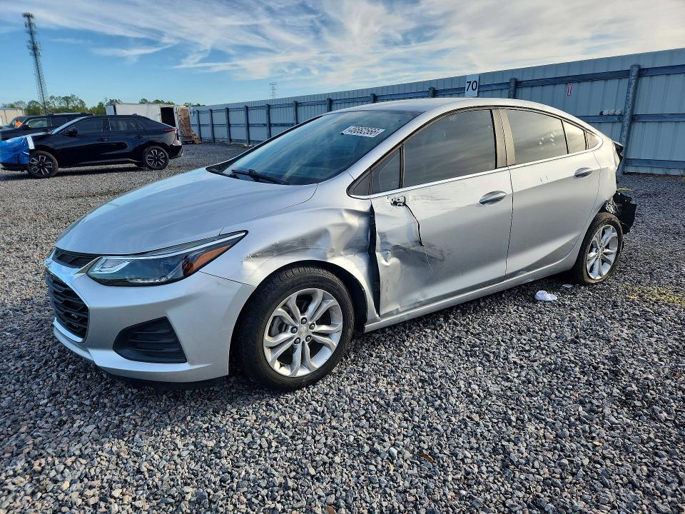 2019 CHEVROLET CRUZE — VIN 1G1BE5SM6K7110027