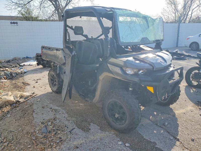 2024 CAN-AM DEFENDER — VIN 3JBUKAJ27RK000006