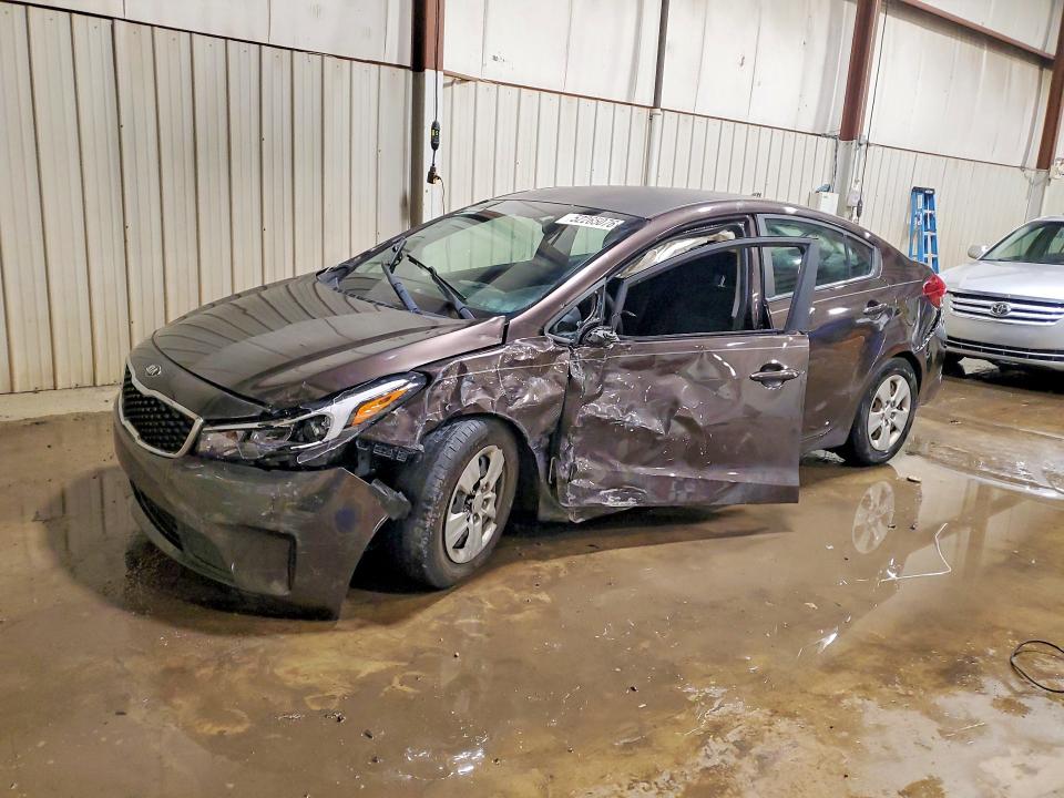 2017 KIA FORTE — VIN 3KPFK4A79HE082935