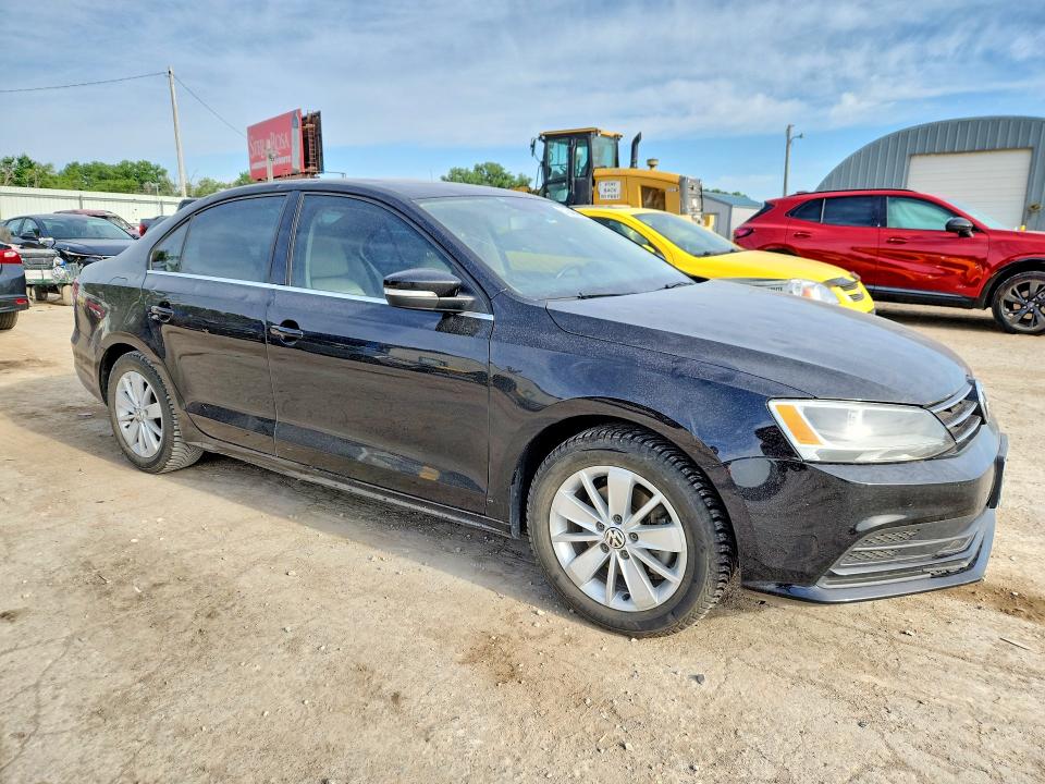 3VWD67AJ2GM311823
