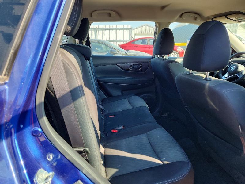 JN8AT2MTXLW000136