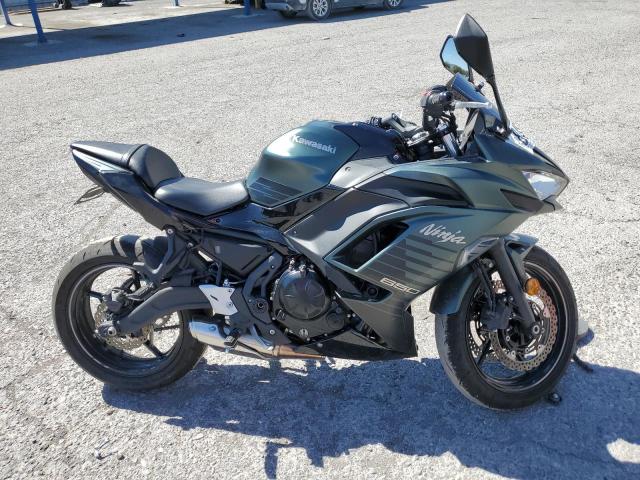 2025 KAWASAKI EX650 — VIN ML5EXEP14SDAF8100