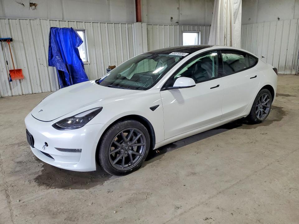 2022 TESLA MODEL 3 — VIN 5YJ3E1EB1NF334884