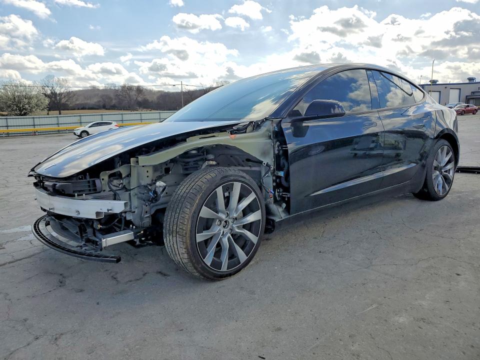 2025 TESLA MODEL 3 — VIN 5YJ3E1EB3SF911586