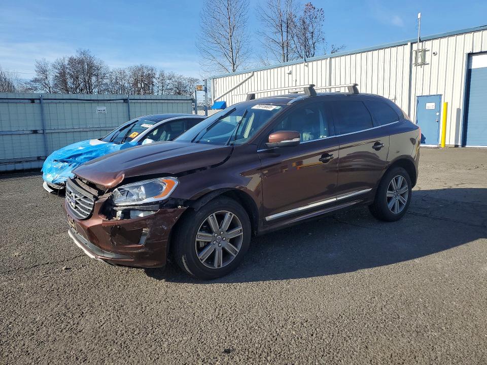 2017 VOLVO XC60 — VIN YV440MRU3H2212466
