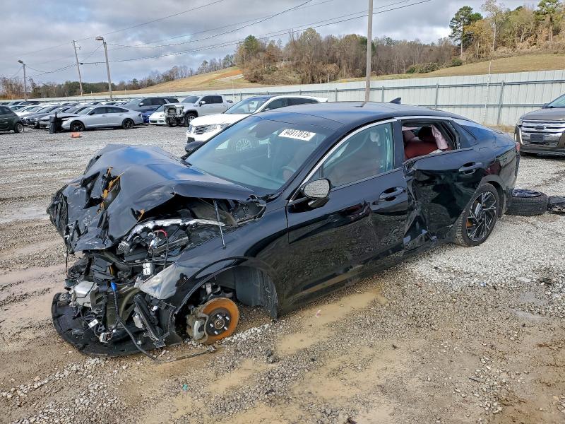 2025 KIA K5 — VIN KNAG64J76S5313220