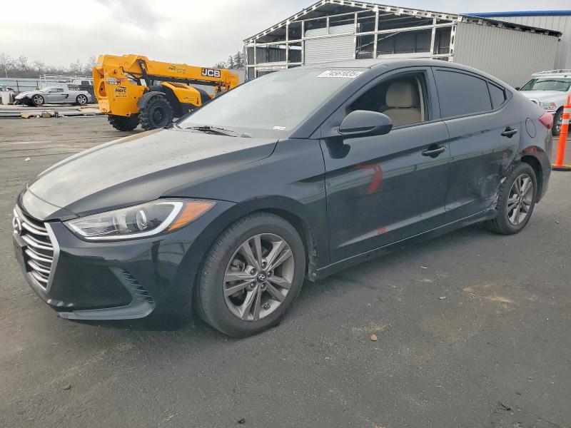 2018 HYUNDAI ELANTRA SE — VIN 5NPD84LF2JH282292