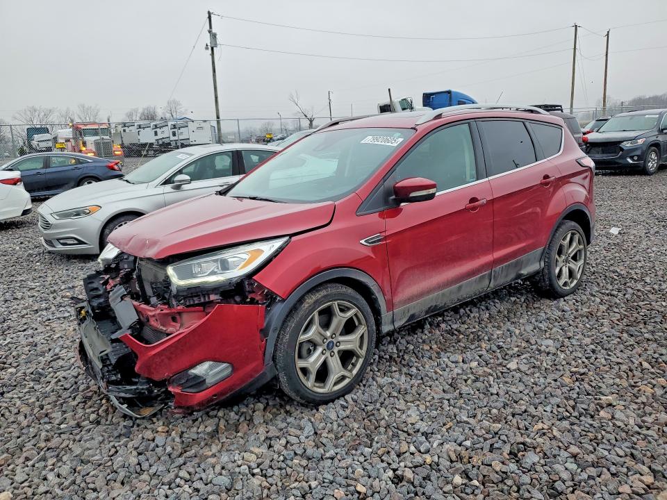 2017 FORD ESCAPE — VIN 1FMCU9J93HUD37717