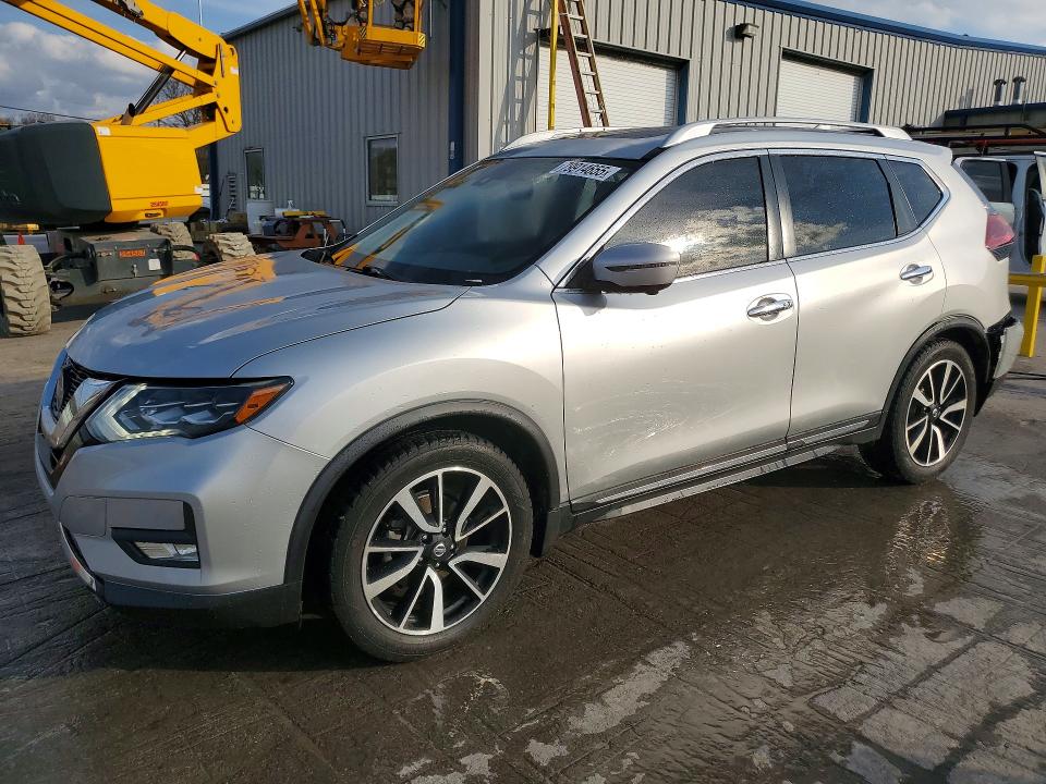 2018 NISSAN ROGUE — VIN JN8AT2MT2JW467192