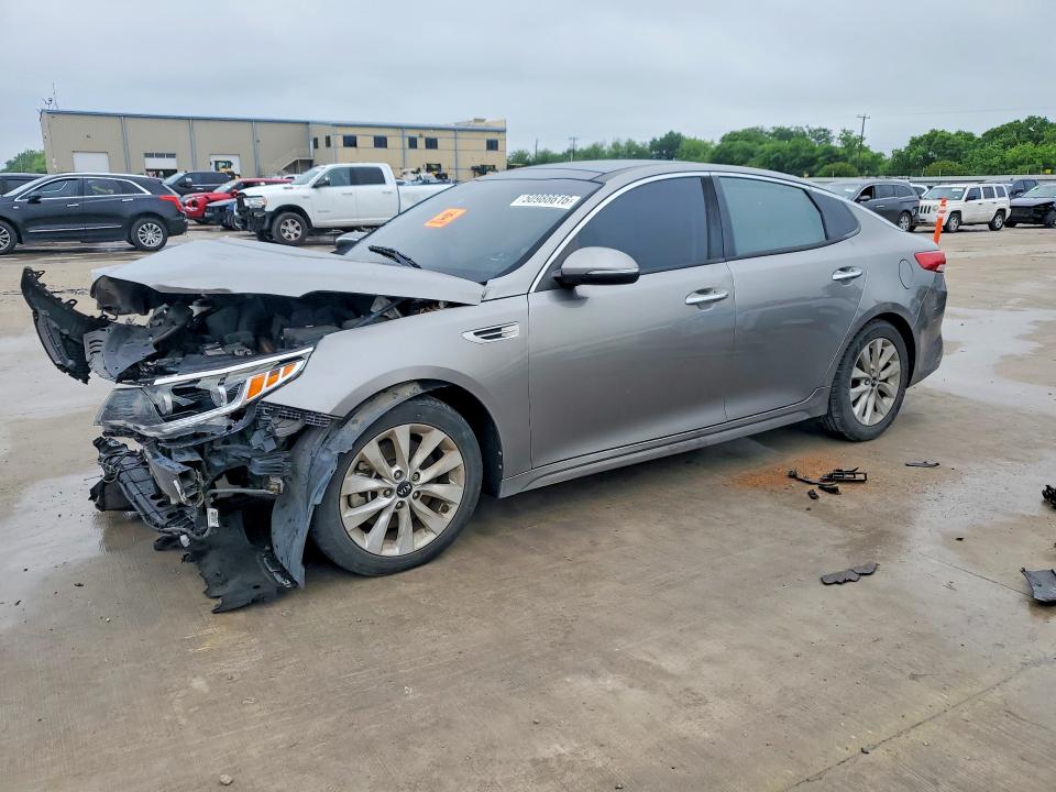 2017 KIA OPTIMA — VIN 5XXGU4L31HG156686